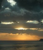 cloudy-sunset-over-the-italian-sea-elba-561284-m
